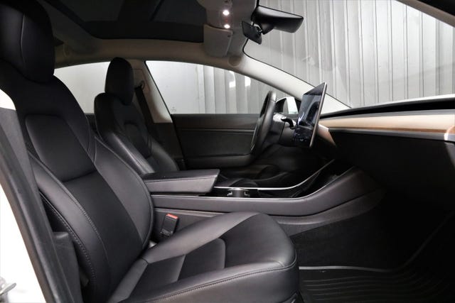 2019 TESLA MODEL 3 - 14