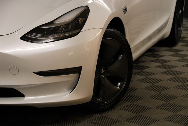 5YJ3E7EB6KF532066 2019 TESLA MODEL 3-4