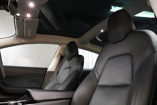 2019 TESLA MODEL 3 - 11