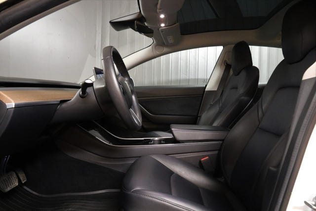 2019 TESLA MODEL 3 - 10