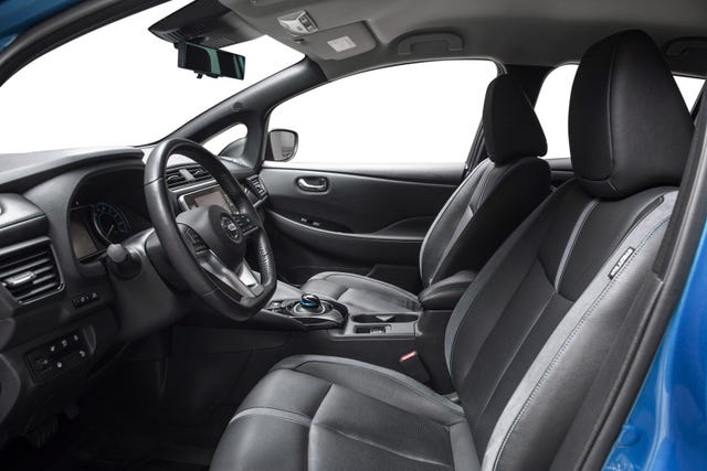 2021 NISSAN LEAF - 11
