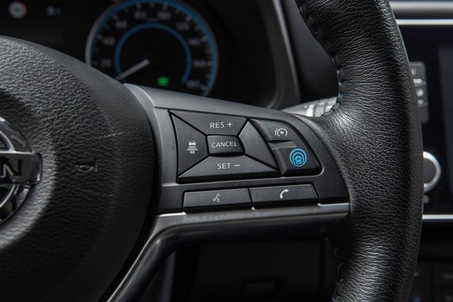 2021 NISSAN LEAF - 16
