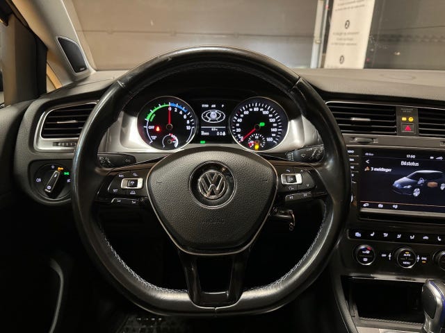 2015 VOLKSWAGEN GOLF - 10