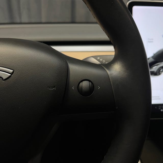 2019 TESLA MODEL 3 - 28