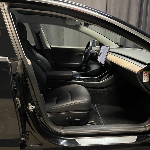 2019 TESLA MODEL 3 - 23