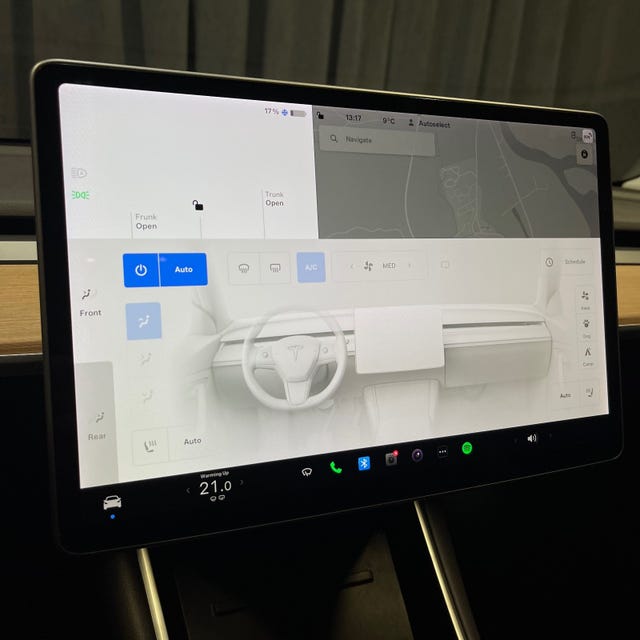 2019 TESLA MODEL 3 - 34