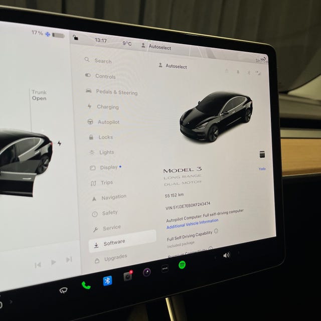 2019 TESLA MODEL 3 - 32