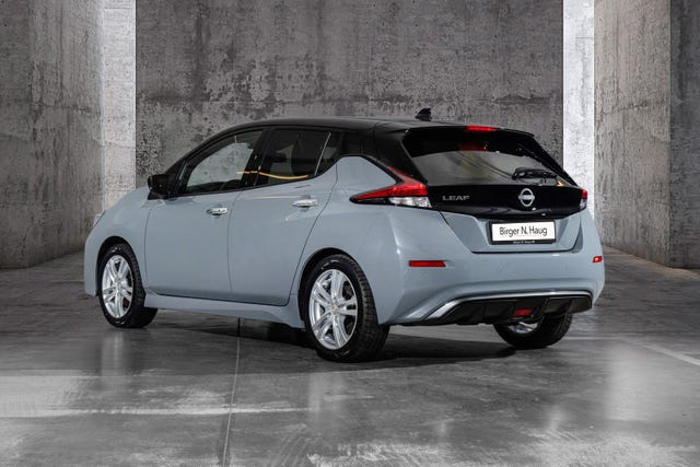 2022 NISSAN LEAF - 8