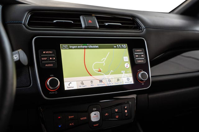 2022 NISSAN LEAF - 19