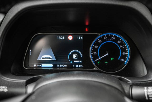 2021 NISSAN LEAF - 14