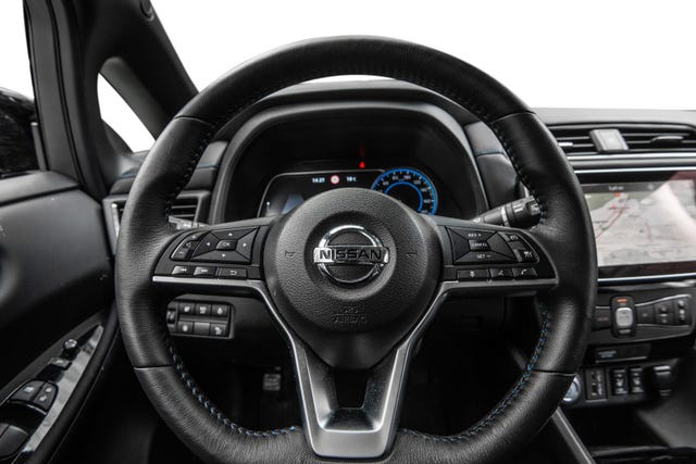 2021 NISSAN LEAF - 12