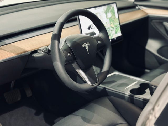 2021 TESLA MODEL 3 - 12
