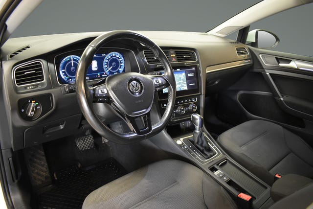 2018 VOLKSWAGEN GOLF - 11