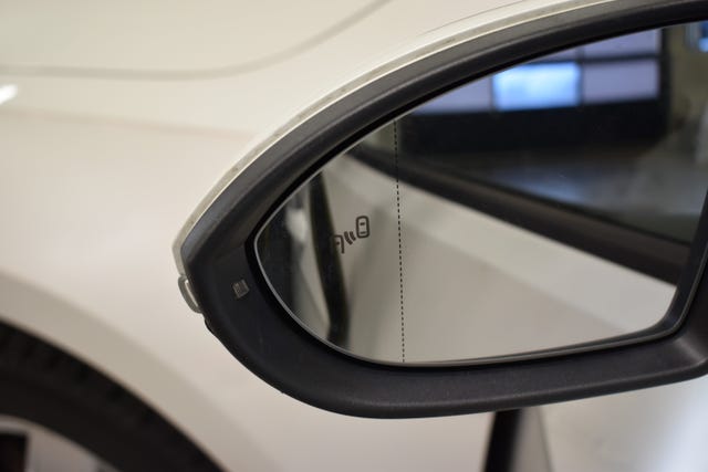 2018 VOLKSWAGEN GOLF - 8