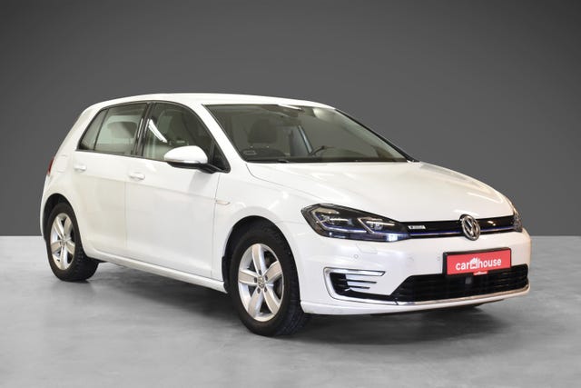 WVWZZZAUZJ8900155 2018 VOLKSWAGEN GOLF-2