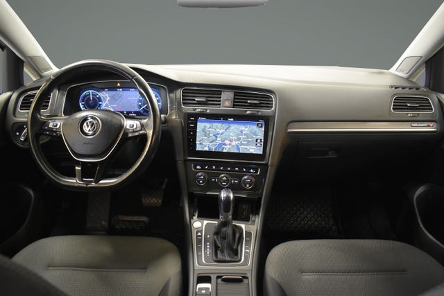 2018 VOLKSWAGEN GOLF - 13