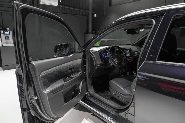 2020 MITSUBISHI OUTLANDER - 19