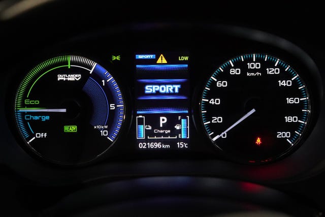 2020 MITSUBISHI OUTLANDER - 50