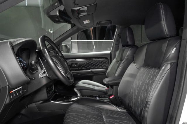 2020 MITSUBISHI OUTLANDER - 25