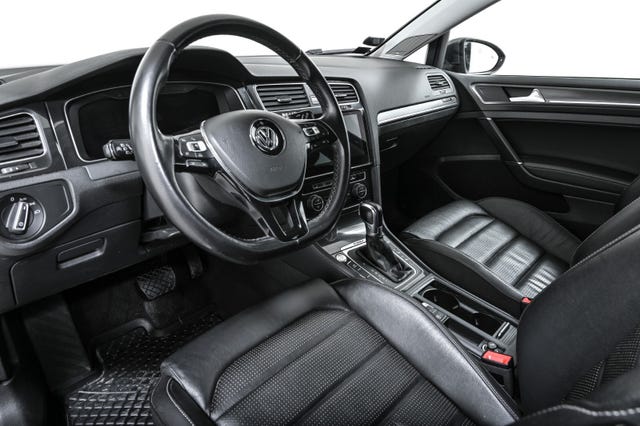 2018 VOLKSWAGEN GOLF - 16