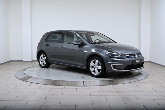 WVWZZZAUZJ8906835 2018 VOLKSWAGEN GOLF-0