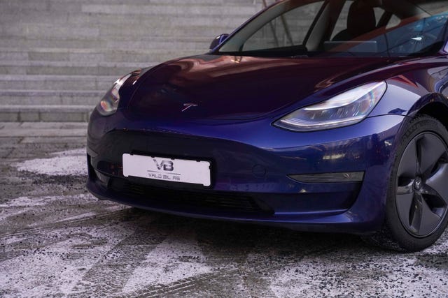 5YJ3E7EB4KF334294 2019 TESLA MODEL 3-2