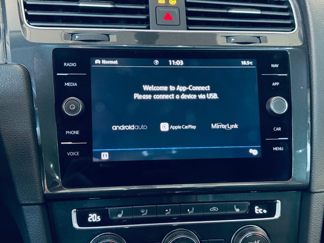 2019 VOLKSWAGEN GOLF - 8