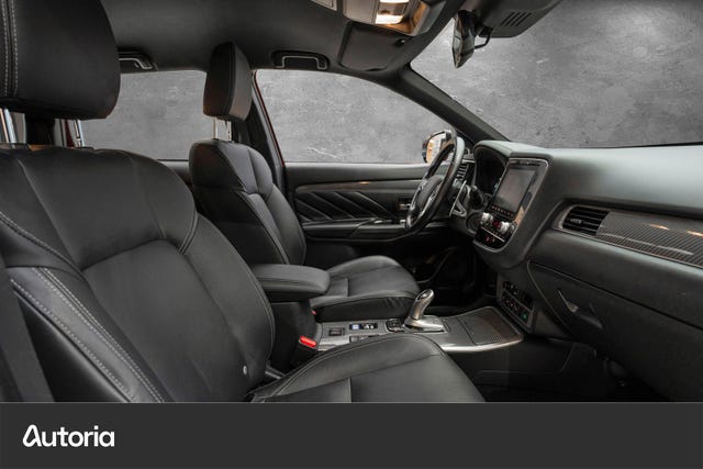 2020 MITSUBISHI OUTLANDER - 24