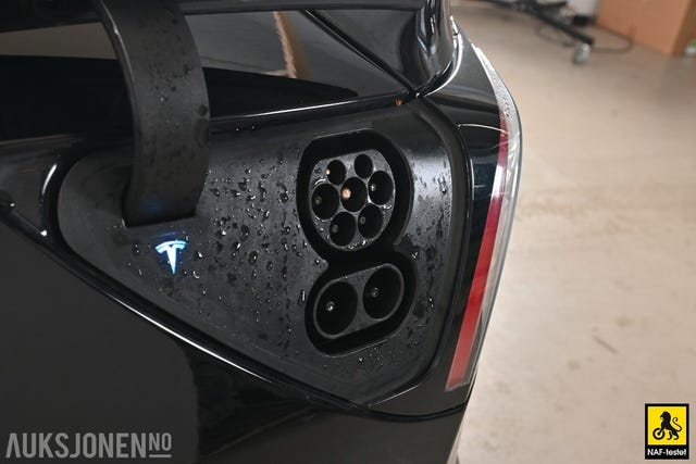 2019 TESLA MODEL 3 - 44