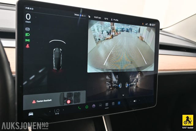 2019 TESLA MODEL 3 - 25