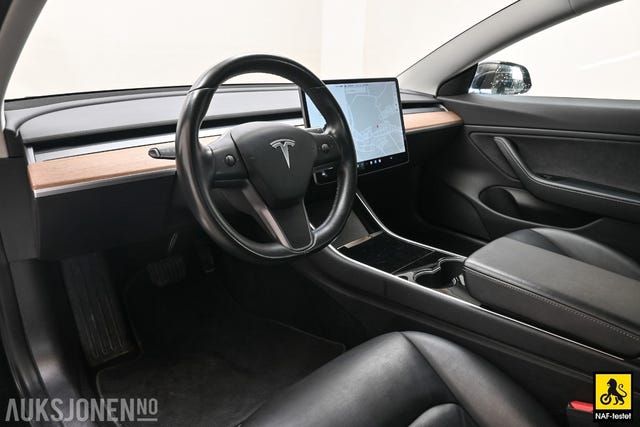 2019 TESLA MODEL 3 - 10