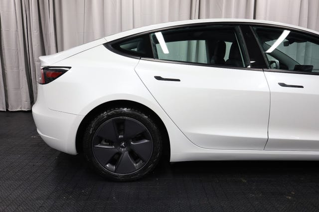 2021 TESLA MODEL 3 - 8