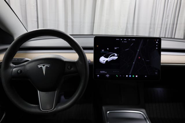 2021 TESLA MODEL 3 - 19
