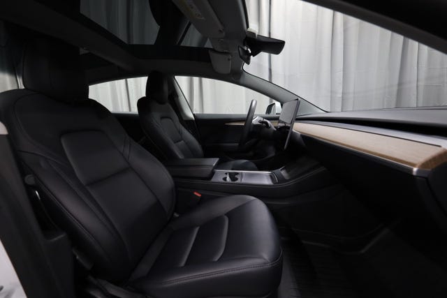 2021 TESLA MODEL 3 - 33