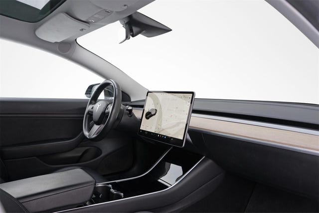 2019 TESLA MODEL 3 - 28