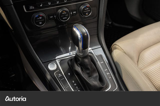 2018 VOLKSWAGEN GOLF - 16