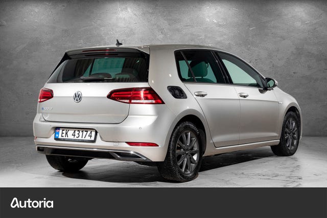 WVWZZZAUZJW900146 2018 VOLKSWAGEN GOLF-1