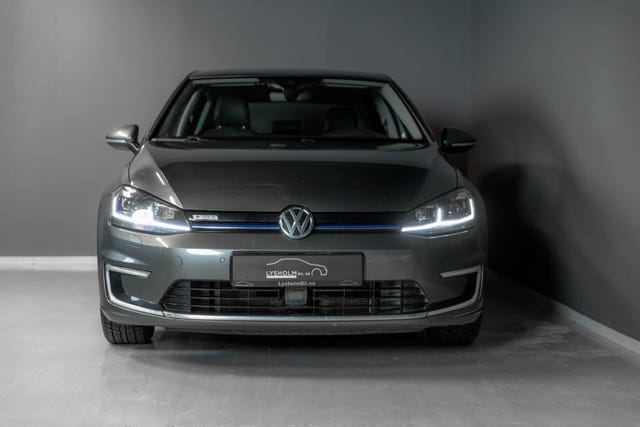 WVWZZZAUZJ8903484 2018 VOLKSWAGEN GOLF-2