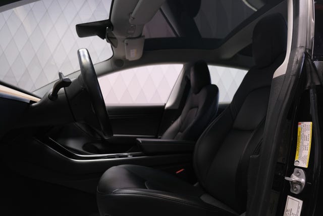2019 TESLA MODEL 3 - 23