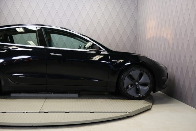 2019 TESLA MODEL 3 - 8