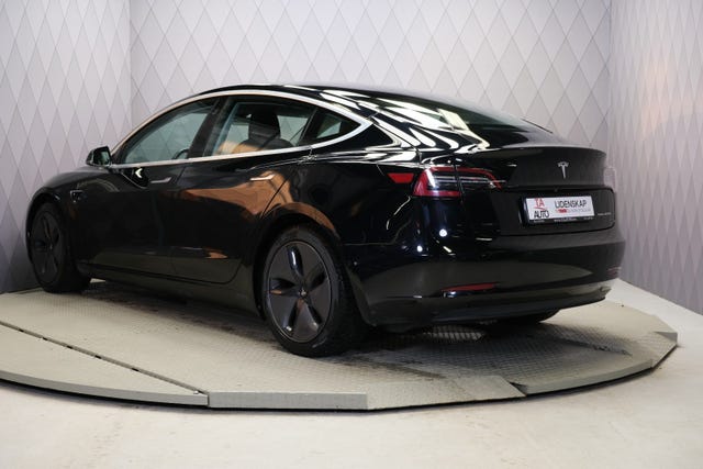 2019 TESLA MODEL 3 - 11