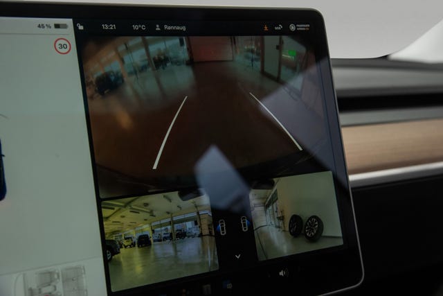 2021 TESLA MODEL 3 - 21