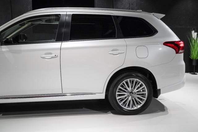 JMBXDGG3WLZ008435 2020 MITSUBISHI OUTLANDER-4