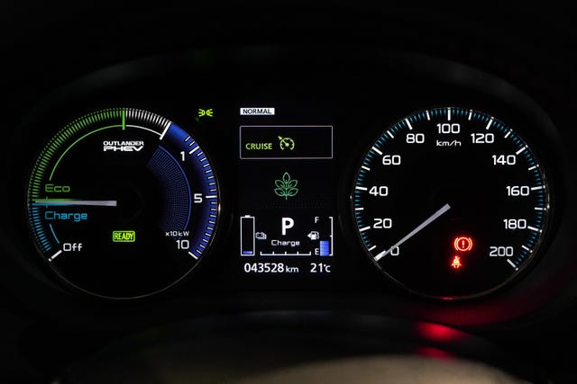 2020 MITSUBISHI OUTLANDER - 40