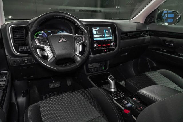 2020 MITSUBISHI OUTLANDER - 27