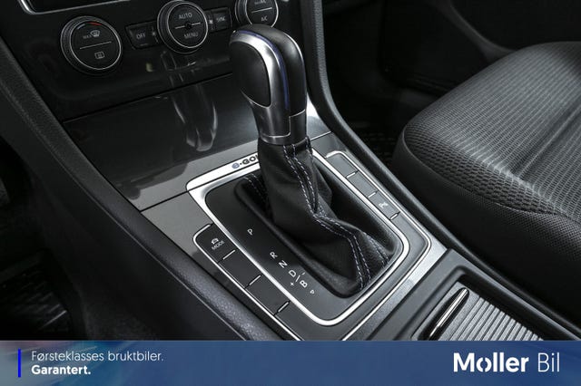 2019 VOLKSWAGEN GOLF - 11