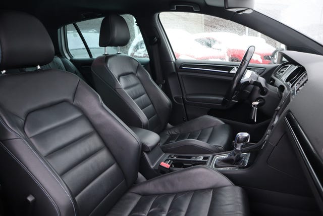 2015 VOLKSWAGEN GOLF - 27