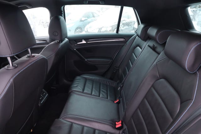 2015 VOLKSWAGEN GOLF - 30
