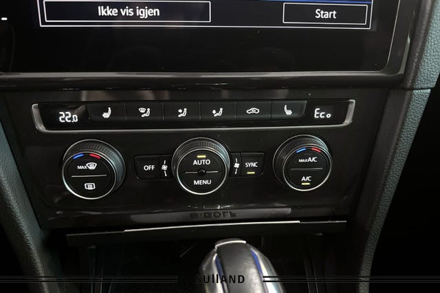 2019 VOLKSWAGEN GOLF - 24