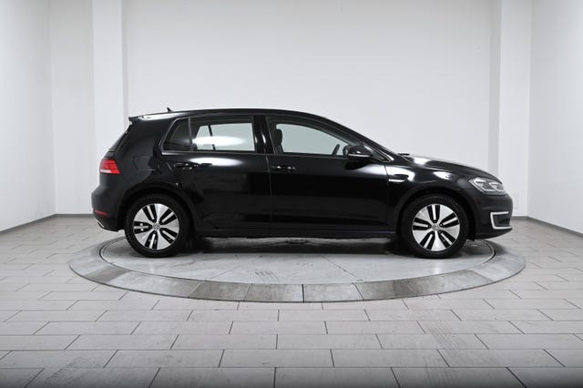 WVWZZZAUZKW905497 2019 VOLKSWAGEN GOLF-1